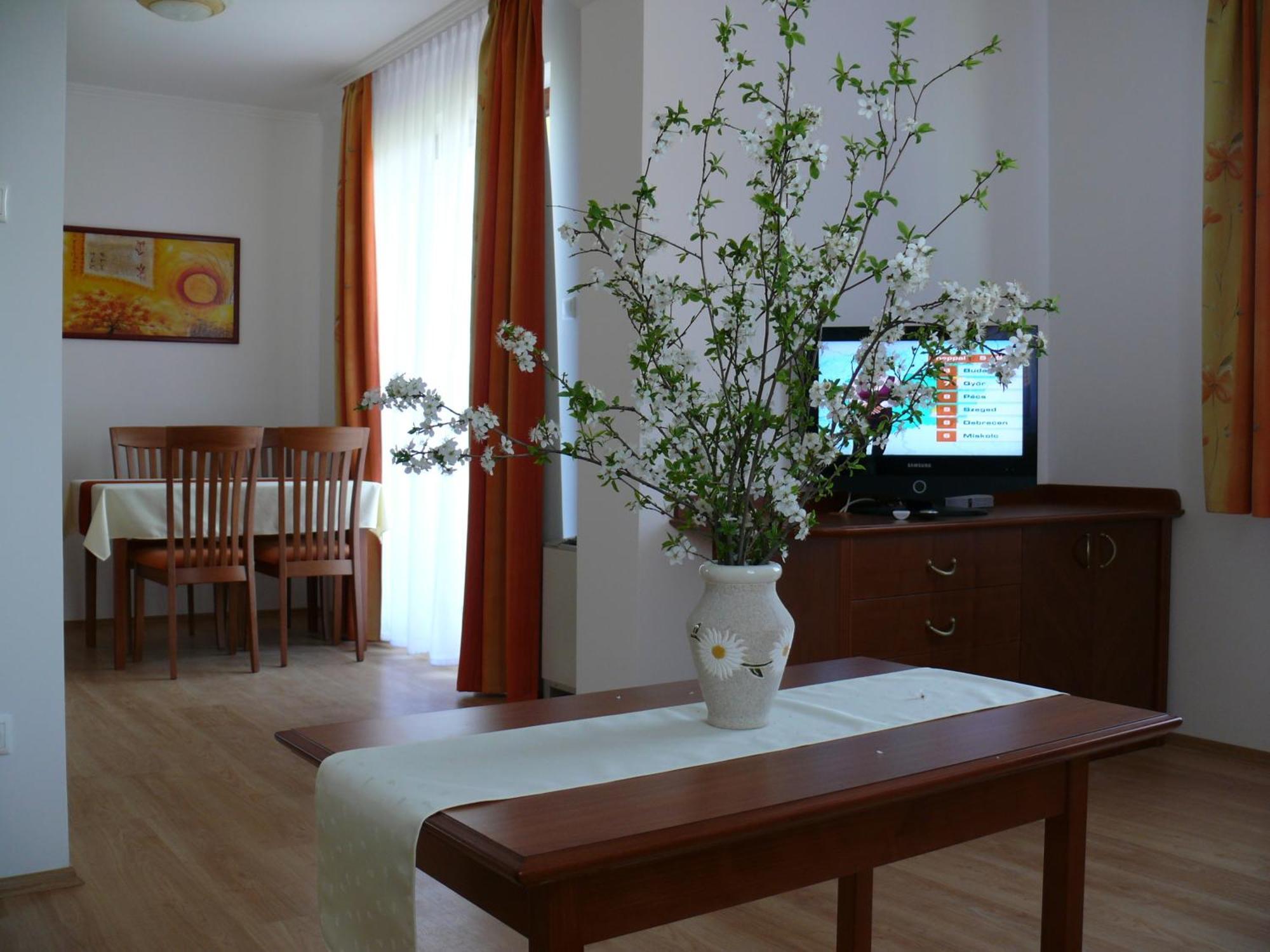 Appartamento Szerencsemák Panzió Kehidakustány Camera foto
